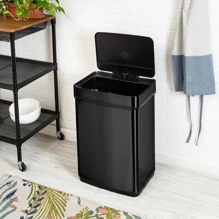black_ss_motion_sensor_trash_can
